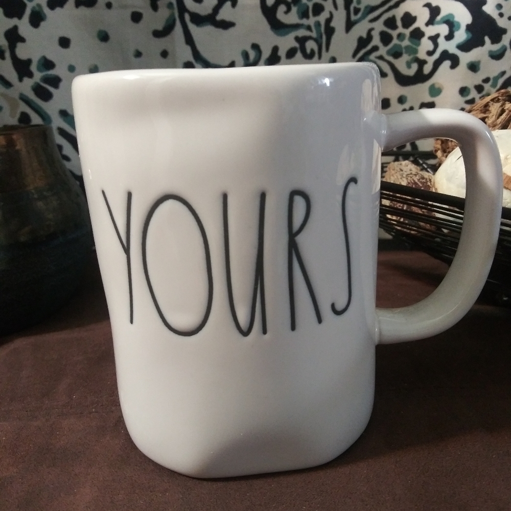 Rae Dunn mugs